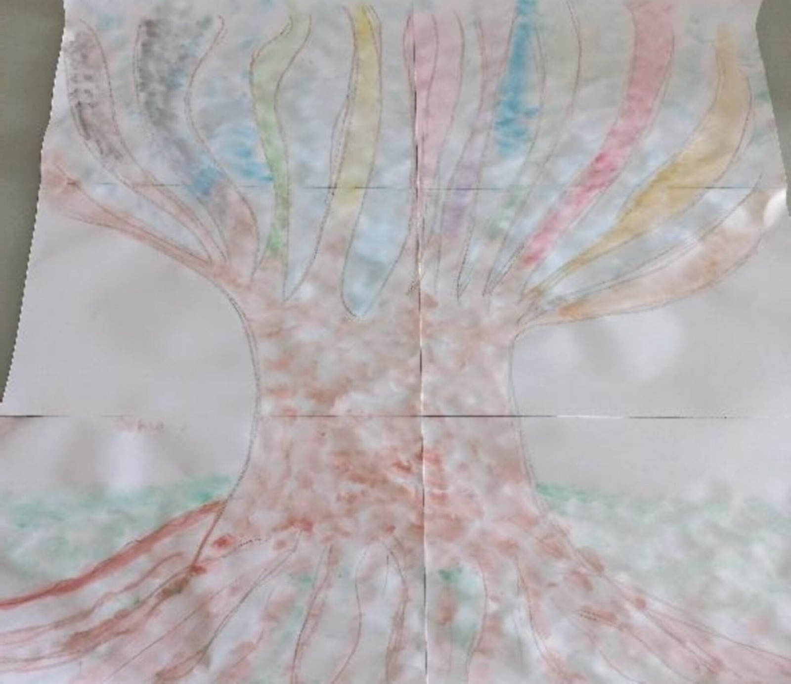 Grand arbre peint à l’aquarelle, sur les branches duquel les participantes ont inscrit leur nom
